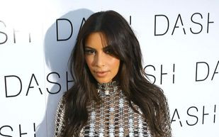 Christina Hendricks w takiej samej spódnicy jak Kardashianka