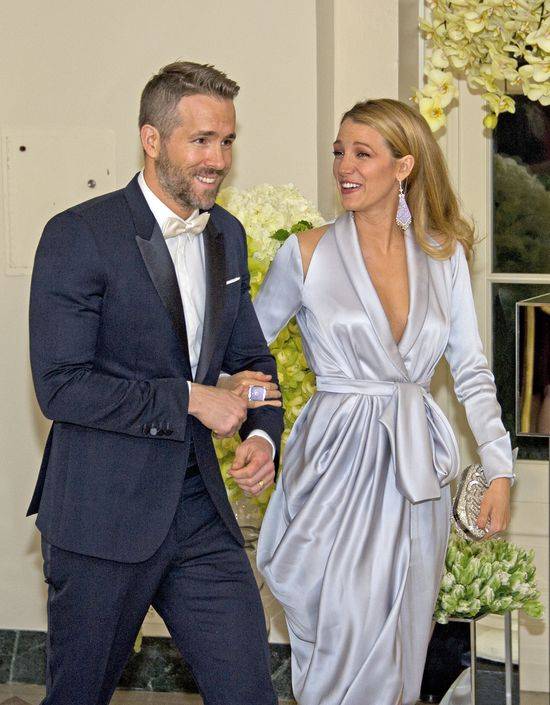 TO STRASZNE! Ryan Reynolds UDERZYŁ Blake Lively?