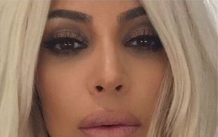 Kim Kardashian pokazała swój największy makijażowy trik FOTO