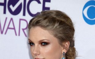 SZOK! Taylor Swift wyrzucała listy od fanów