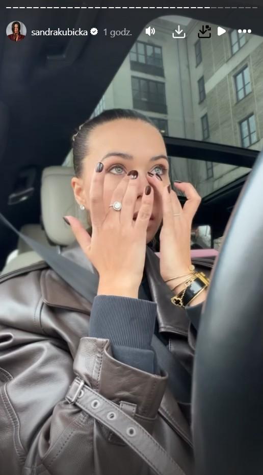 Sandra Kubicka wybiegła z samochodu, by pomóc starszej osobie, fot. Instagram