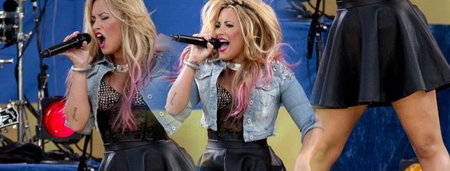 demi-lovato-R1