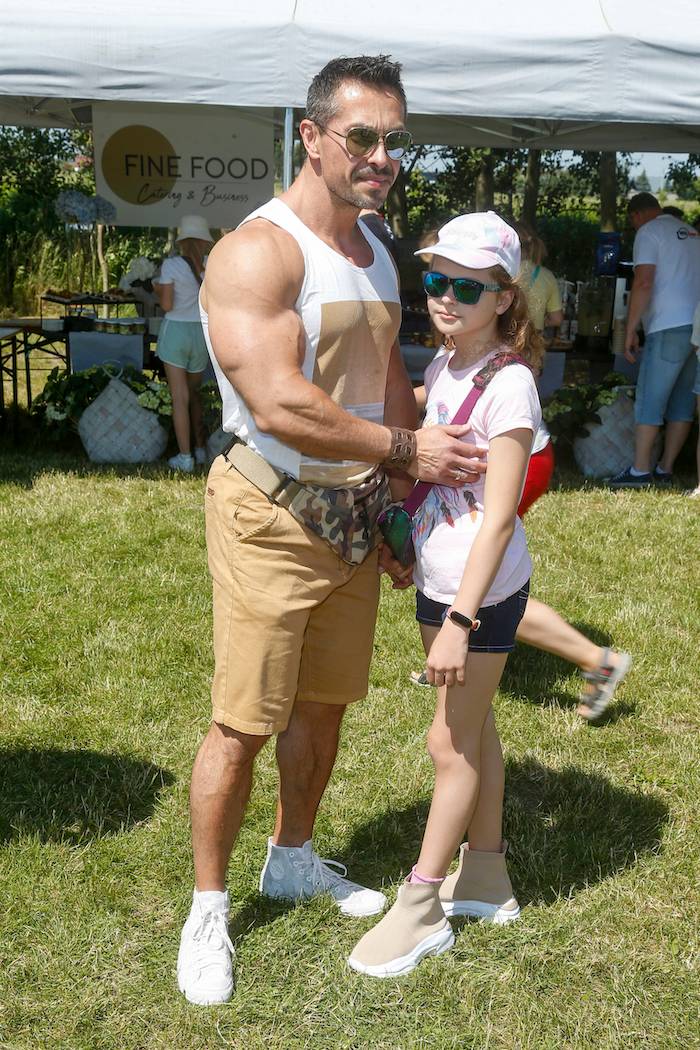 Vip Cross 2022. Mateusz Banasiuk po raz pierwszy na imprezie medialnej z 5-letnim synem