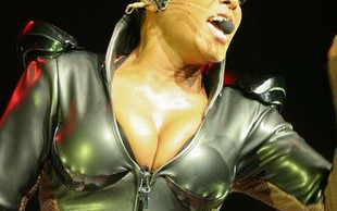 Co to za seksowna kocica? (FOTO)