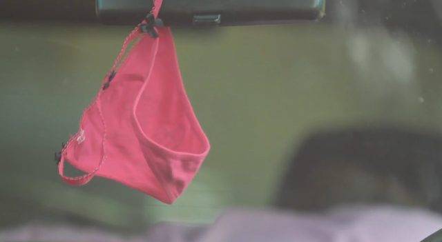 Małgorzata Socha w teledysku Sławomira “Aneta”