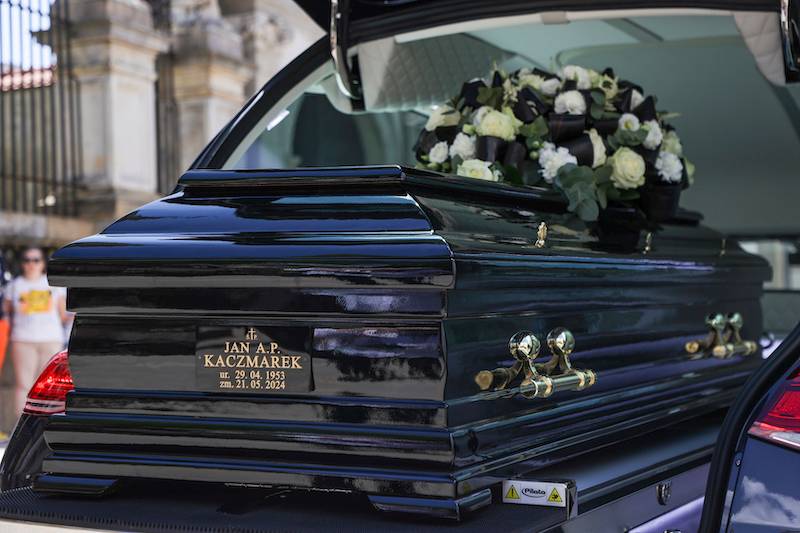 Pogrzeb Jana A.P. Kaczmarka. Bliscy żegnają laureata Oscara