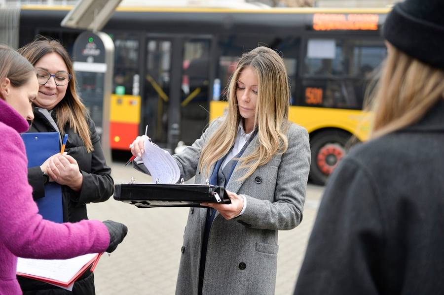 Małgorzata Rozenek zbiera podpisy pod METREM (ZDJĘCIA)