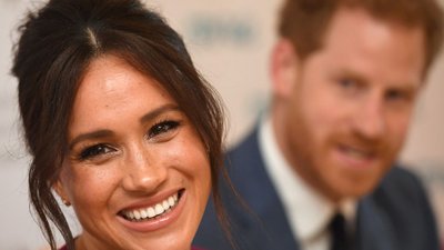 Meghan Markle w cekinowej spódnicy szaleje na koncercie Beyoncé