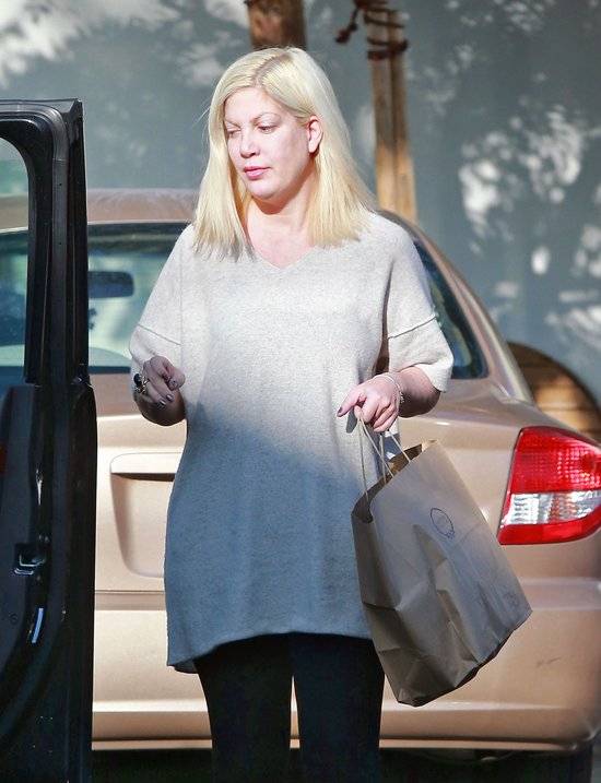 Tori Spelling i nieposłuszny psiak