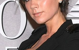 Victoria Beckham bierze lekcje… mimiki!