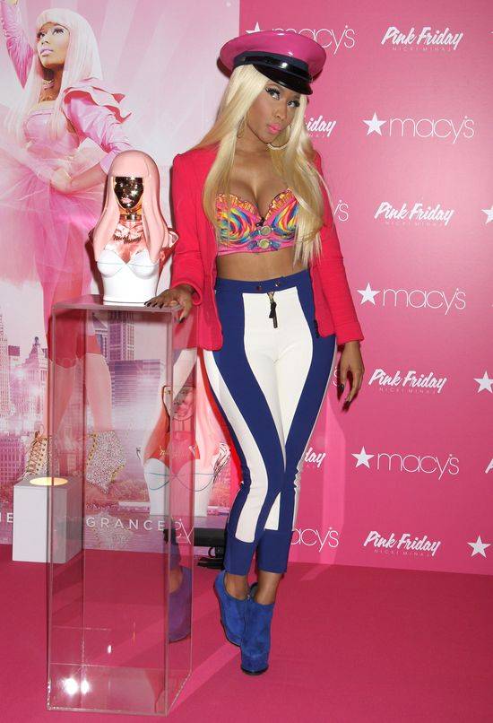 Szalone stylizacje Nicki Minaj