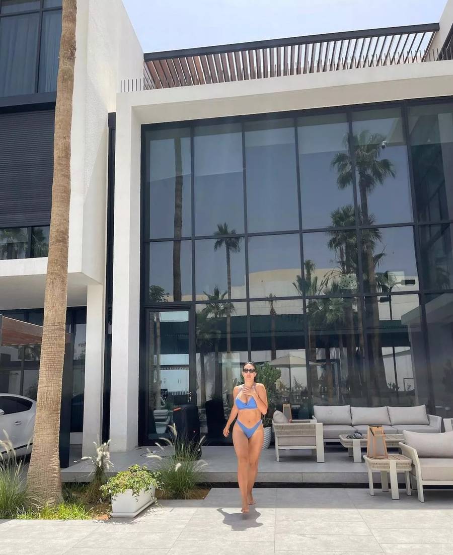 Tak Georgina i Ronaldo mieszkają w Arabii Saudyjskiej. Ich nowy dom to minimalistyczny glamour (ZDJĘCIA)