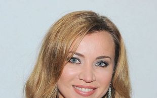 Kopania o Sarze May: Spójrzcie na mnie i na nią!