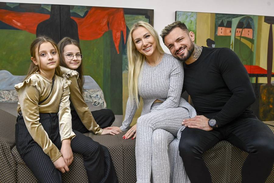 Wyjątkowy gest Pawła Trybały! Zobaczcie jaką niespodziankę na Dzień Kobiet przygotował dla Elizy i córeczek (FOTO)