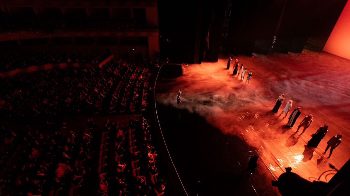 25 lat na modowej scenie – Maciej Zień i jego "Black and White Symphony”