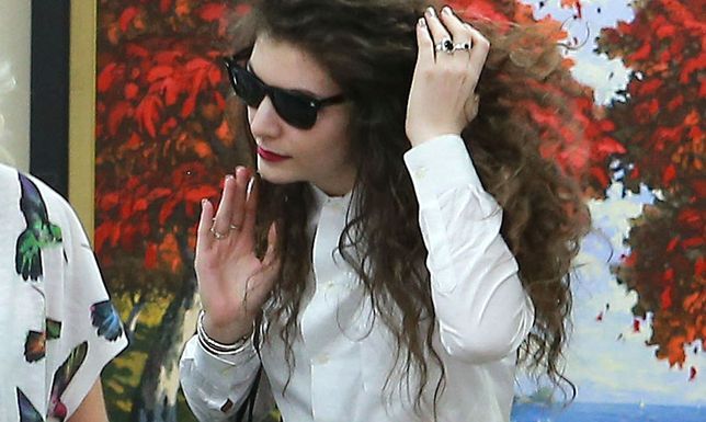lorde-R1