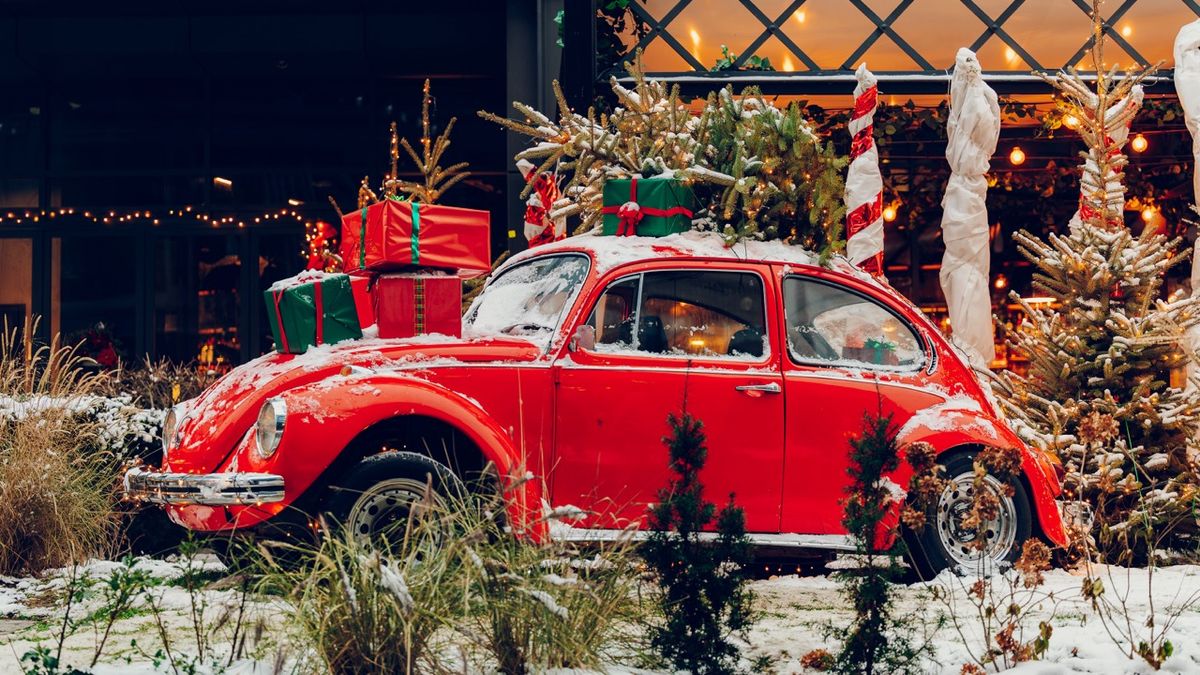 Świąteczna magia w Elektrowni Powiśle: moda, prezenty i niezapomniane wydarzenia