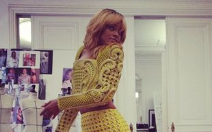 Rihanna w showroomie Balmain  (FOTO)