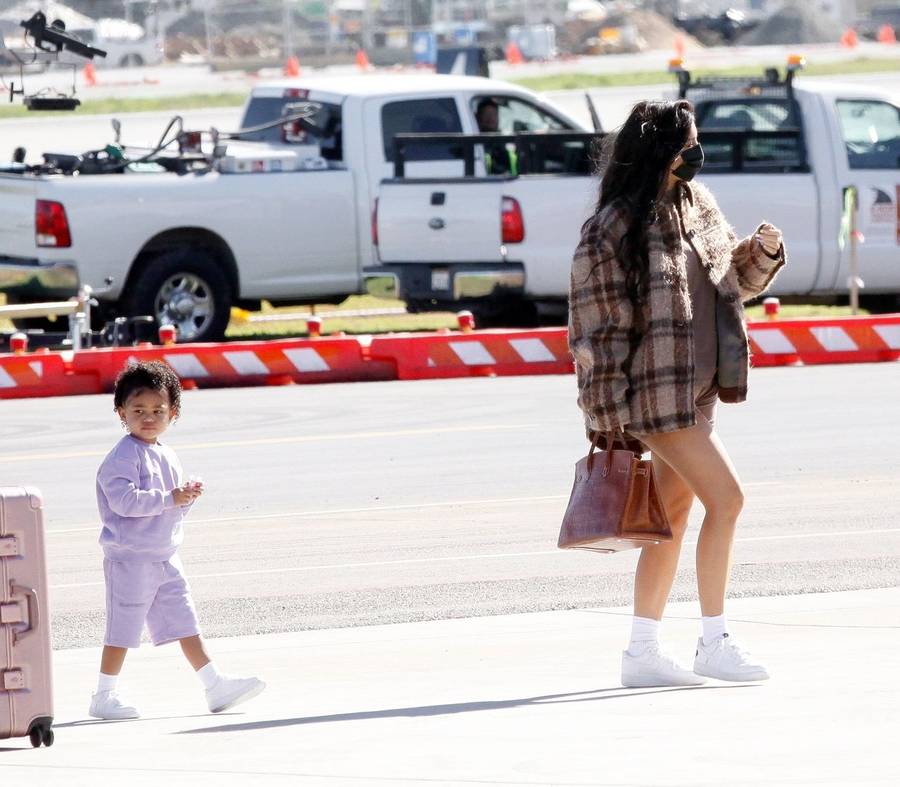 Kylie Jenner ze Stormi lecą na weekend