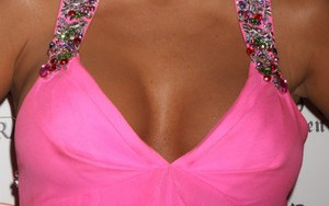 Carmen Electra niczym różowa landrynka (FOTO)