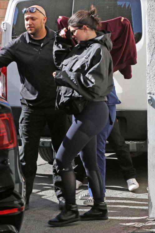 Travis poprosił Kylie o rękę. TEJ reakcji się nie spodziewał