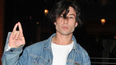 Aktor znany z roli superbohatera “Flasha” aresztowany na Hawajach