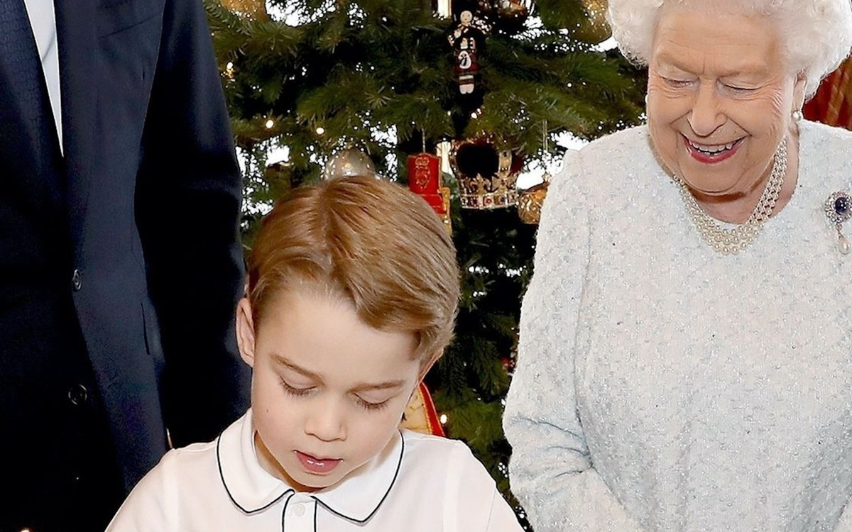 Ukazał się portret następców brytyjskiego tronu! Już widać, że książę George sprawdzi się świetnie na TRONIE
