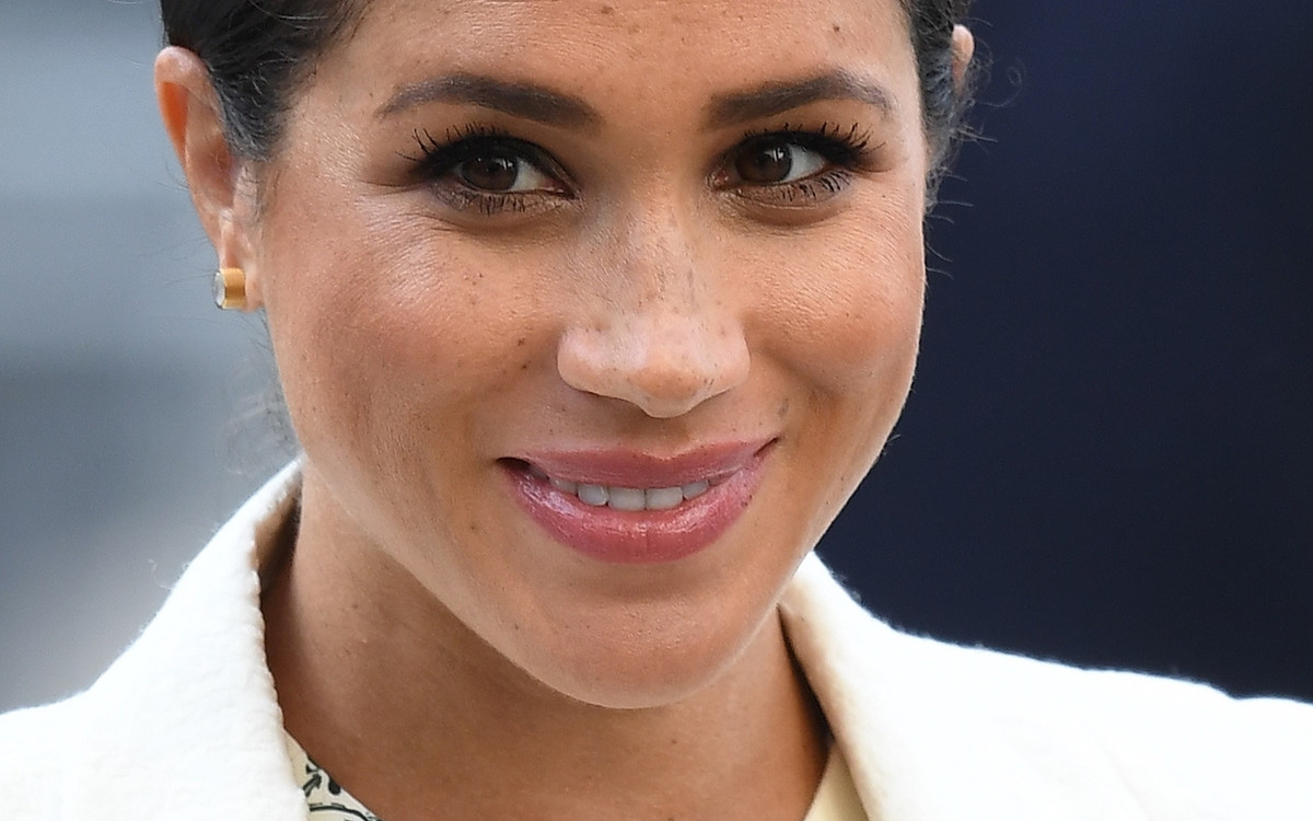 Meghan Markle korzysta z TYCH SAMYCH trików makijażowych, co każda kobieta i nastolatka!