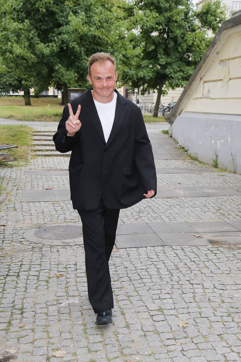 Premiera filmu “Wróbel”. Piotr Rogucki, Arkadiusz Jakubik ze swoją ukochaną żoną…