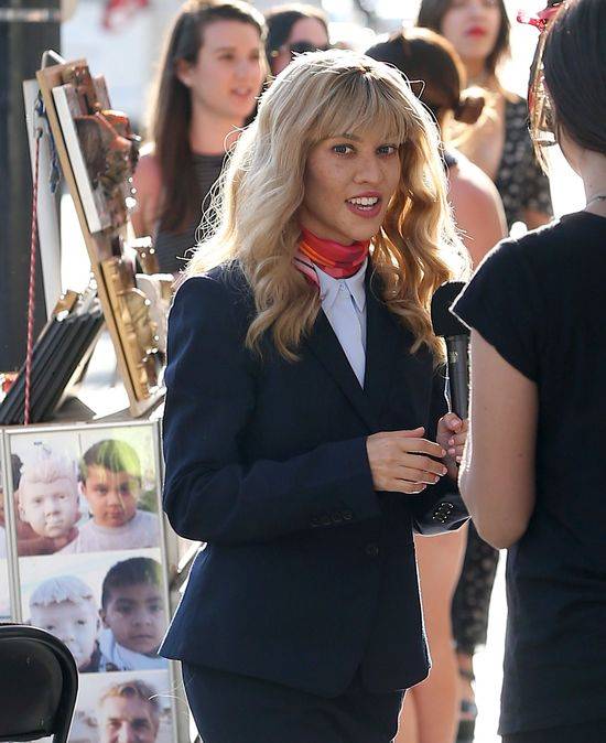 Kourtney Kardashian jest… BLONDYNKĄ?! Co za zmiana! (ZDJĘCIA)