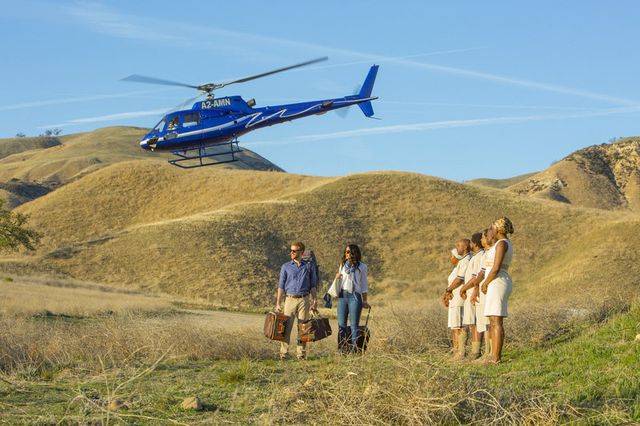 Szykujcie chusteczki! Mamy kadry z filmu o Meghan i Harrym