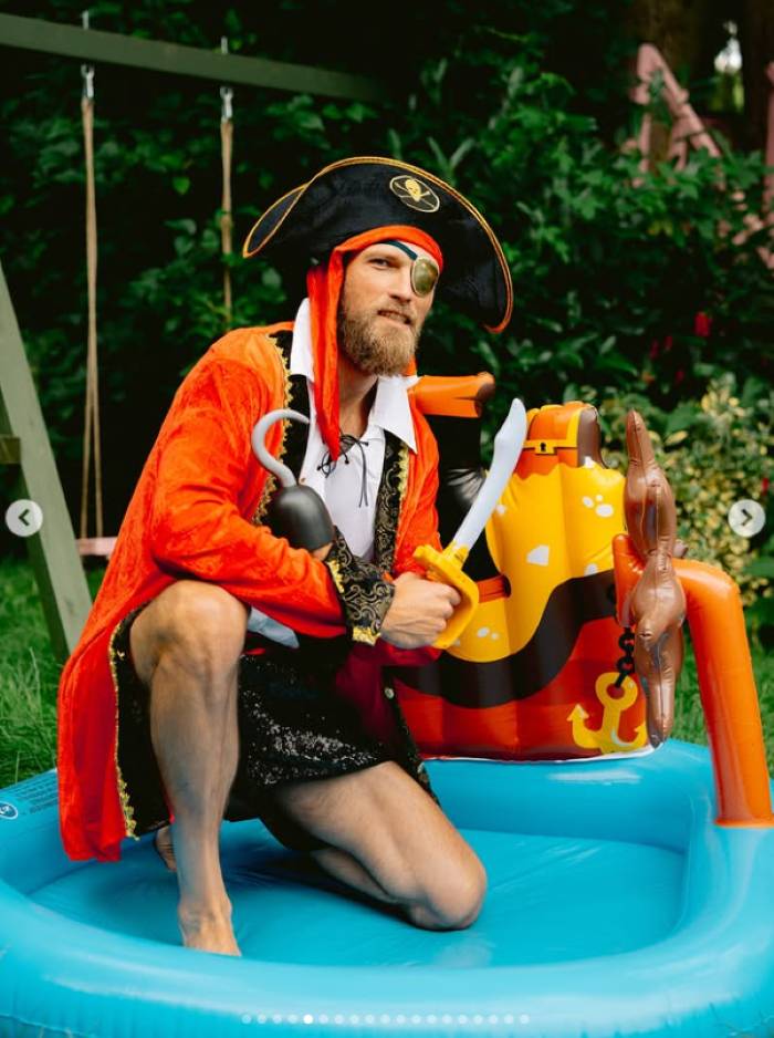 Zborowska i Wrona urządzili bajkowe urodziny córki! Basen, barman i fikuśne kostiumy, a to dopiero początek (FOTO)