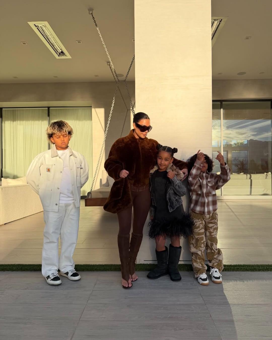 Kim Kardashian z dziećmi, fot. Instagram