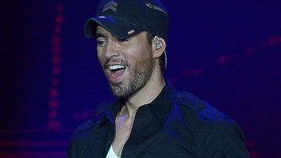 Enrique Iglesias z maluchem (Instagram)