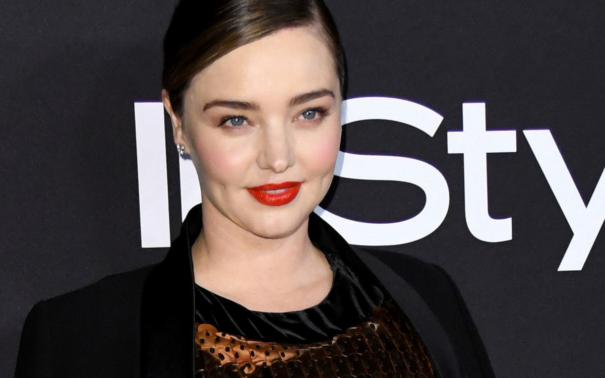 Miranda Kerr nie może zgubić dodatkowych KILOGRAMÓW po CIĄŻY (ZDJĘCIA)