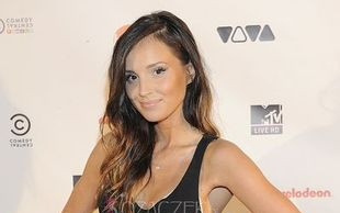 Marina powraca z nowym singlem Electric Bass (POSŁUCHAJ)