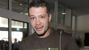 Andrzej Młynarczyk wstydził się pokazać stopy (FOTO)