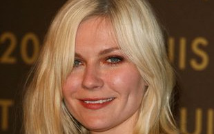 Kirsten Dunst w BlackBook o słabości do alkoholu