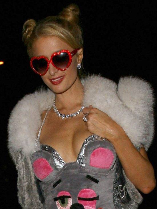 Paris Hilton w przebraniu myszki