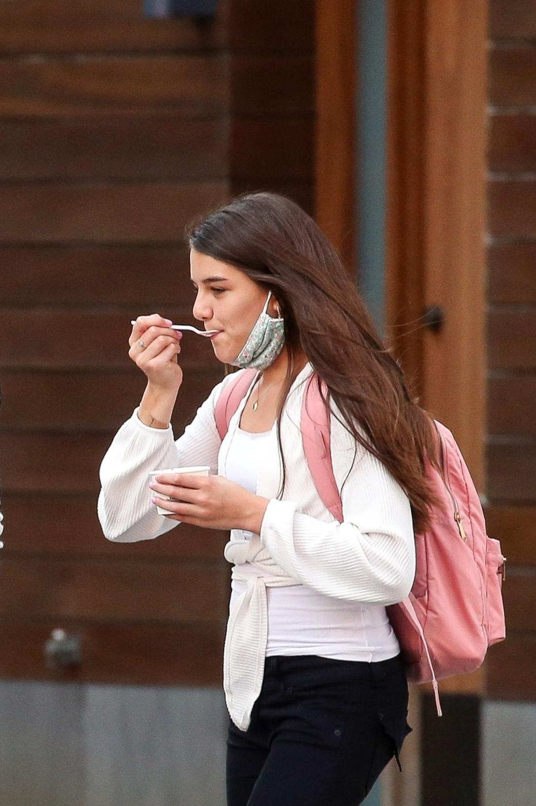 Katie Holmes, Suri Cruise w Nowym Jorku, fot. Moryc Welt / BACKGRID / Backgrid USA / Forum