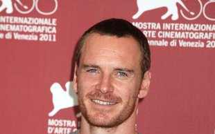 Michael Fassbender: Flirtuję tylko, kiedy jestem pijany