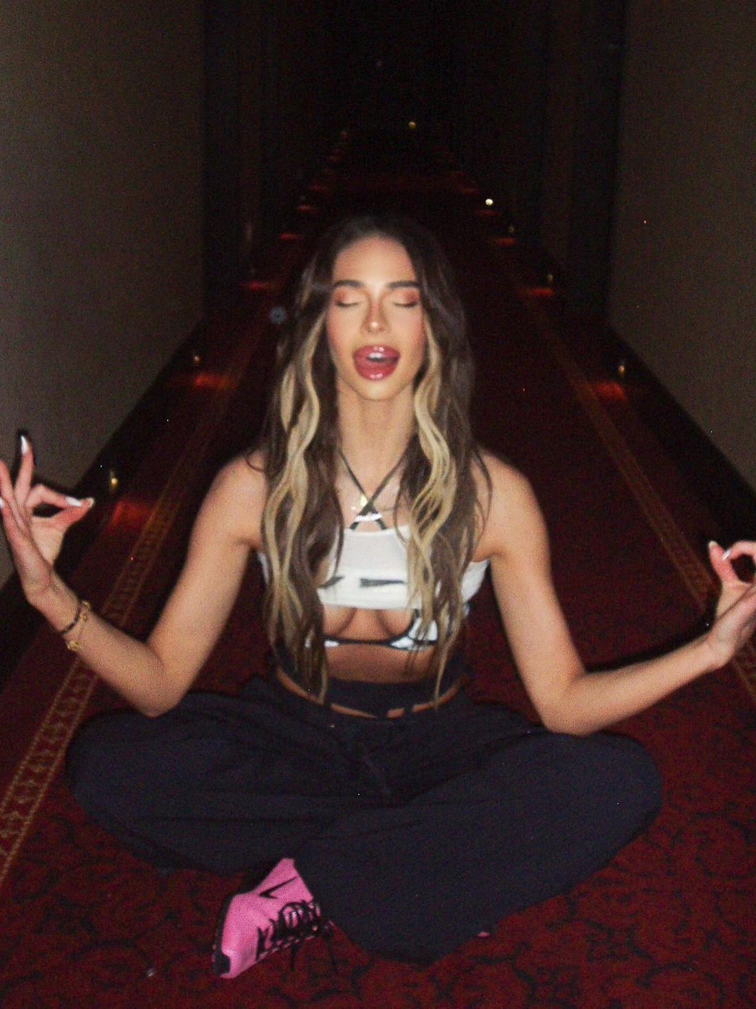 Blanka szalała na studniówce w odważnej stylizacji, fot. Instagram