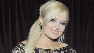 Internauci zachwyceni nowym teledyskiem Gosi Andrzejewicz