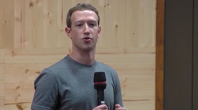 marc-zuckerberg-g-R1