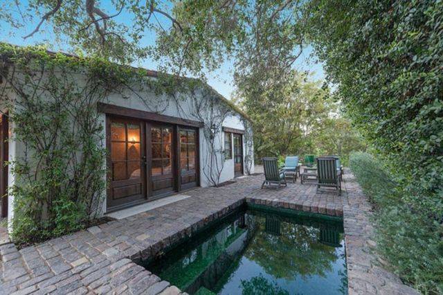 Dom Roberta Pattinsona