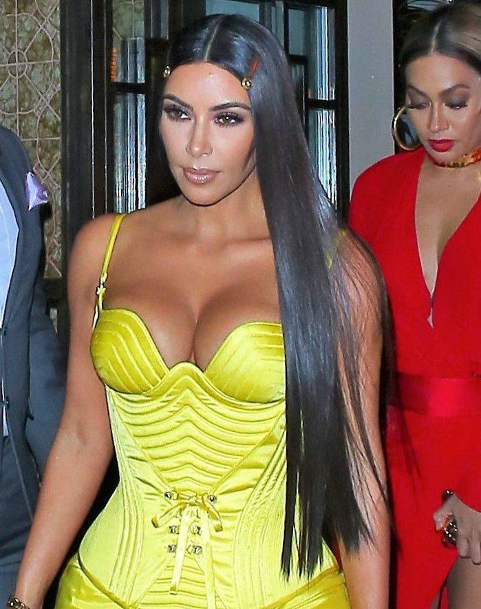 FRYZURY Kim Kardashian