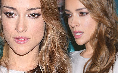 Alicja Bachleda w szmaragdowej spódnicy na pokazie biżuterii