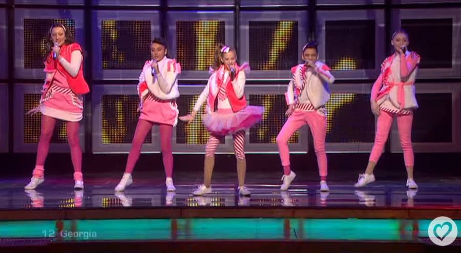 Candy, fot. YouTube.