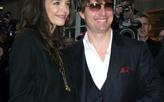 Katie Holmes uczy się bycia mamą