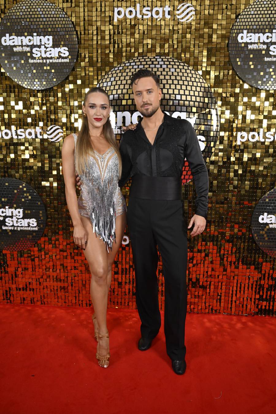 “Taniec z Gwiazdami”. Promienna Doda z mamą Wandą. Boska Jeleniewska i czarująca Sykut-Jeżyna…